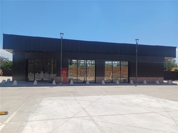 Arriendo Mensual / Local Comercial / Colina