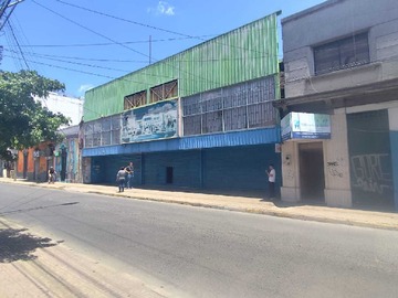 Arriendo Mensual / Local Comercial / Curicó