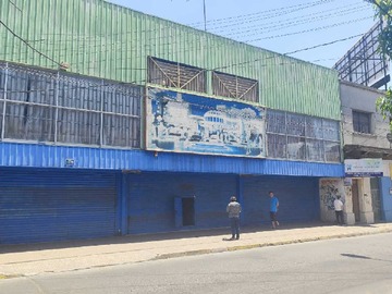 Arriendo Mensual / Local Comercial / Curicó