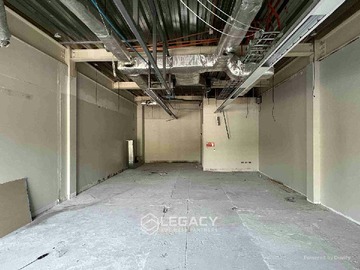Arriendo Mensual / Local Comercial / Huechuraba