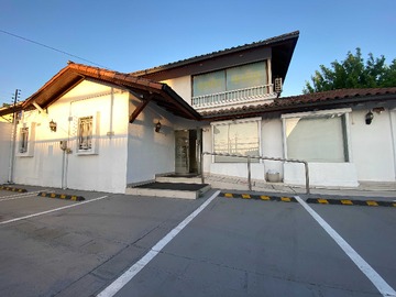 Arriendo Mensual / Local Comercial / Huechuraba