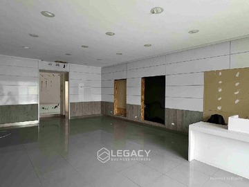 Arriendo Mensual / Local Comercial / Huechuraba