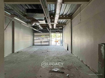 Arriendo Mensual / Local Comercial / Huechuraba