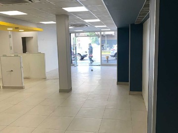 Arriendo Mensual / Local Comercial / Independencia