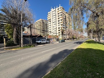 Arriendo Mensual / Local Comercial / Las Condes