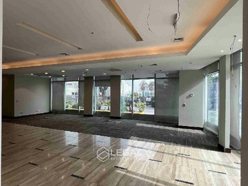 Arriendo Mensual / Local Comercial / Las Condes