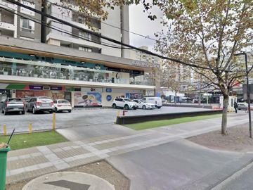 Arriendo Mensual / Local Comercial / Las Condes