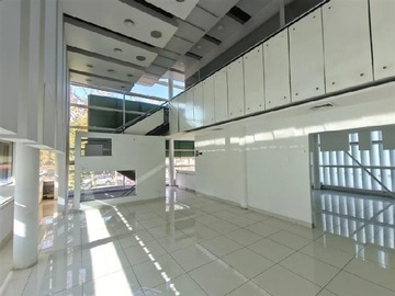 Arriendo Mensual / Local Comercial / Las Condes