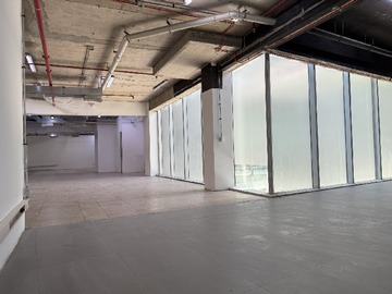 Arriendo Mensual / Local Comercial / Las Condes