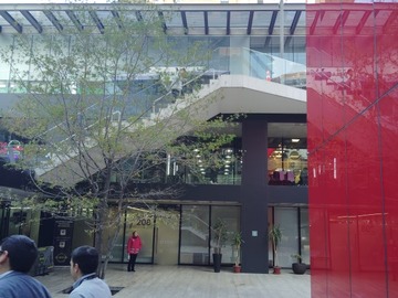Arriendo Mensual / Local Comercial / Las Condes