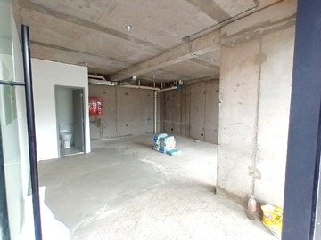 Arriendo Mensual / Local Comercial / Las Condes