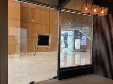 Arriendo Mensual / Local Comercial / Las Condes