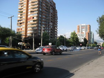 Arriendo Mensual / Local Comercial / Las Condes