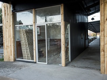 Arriendo Mensual / Local Comercial / Linares