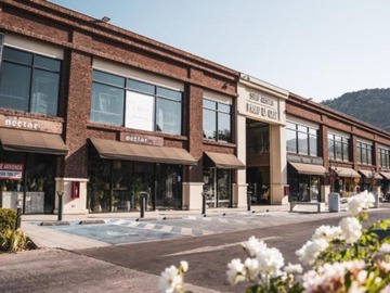 Arriendo Mensual / Local Comercial / Lo Barnechea