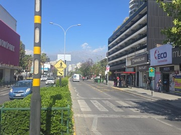 Arriendo Mensual / Local Comercial / Ñuñoa