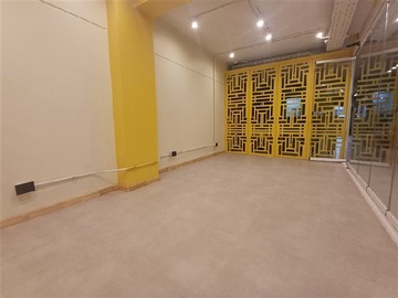 Arriendo Mensual / Local Comercial / Providencia