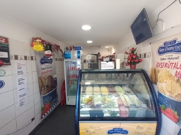 Arriendo Mensual / Local Comercial / Providencia