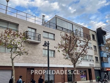Arriendo Mensual / Local Comercial / Providencia