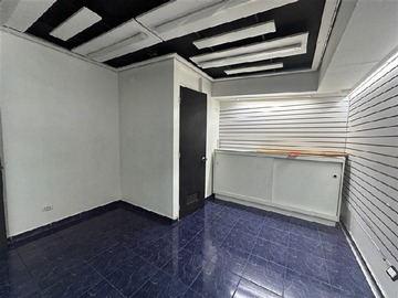 Arriendo Mensual / Local Comercial / Providencia