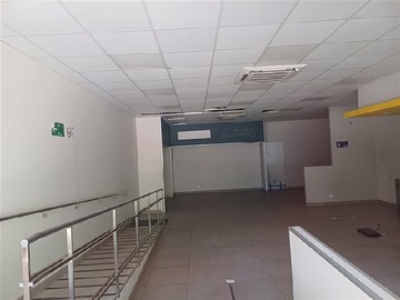 Arriendo Mensual / Local Comercial / Providencia