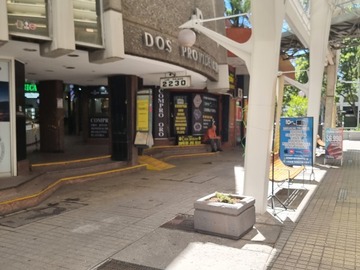 Arriendo Mensual / Local Comercial / Providencia