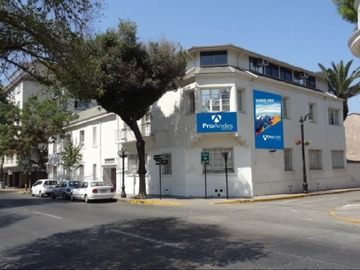 Arriendo Mensual / Local Comercial / Providencia