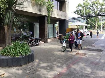 Arriendo Mensual / Local Comercial / Providencia