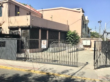 Arriendo Mensual / Local Comercial / Providencia