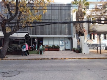 Arriendo Mensual / Local Comercial / Providencia