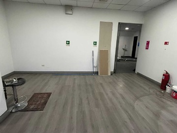 Arriendo Mensual / Local Comercial / Recoleta
