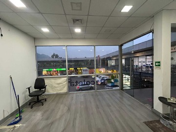 Arriendo Mensual / Local Comercial / Recoleta