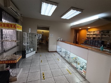Arriendo Mensual / Local Comercial / Recoleta