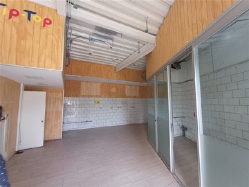 Arriendo Mensual / Local Comercial / Recoleta