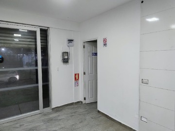 Arriendo Mensual / Local Comercial / San Miguel