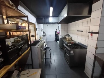 Arriendo Mensual / Local Comercial / Santiago