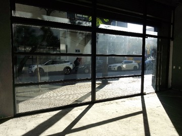Arriendo Mensual / Local Comercial / Santiago