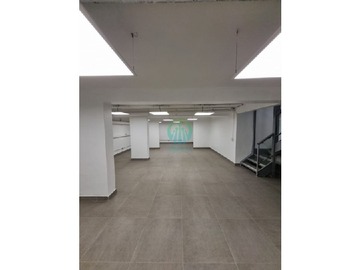 Arriendo Mensual / Local Comercial / Santiago