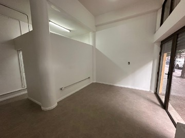 Arriendo Mensual / Local Comercial / Santiago