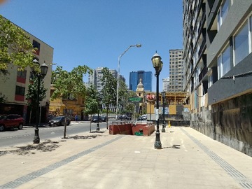 Arriendo Mensual / Local Comercial / Santiago