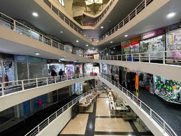 Arriendo Mensual / Local Comercial / Santiago