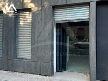 Arriendo Mensual / Local Comercial / Santiago