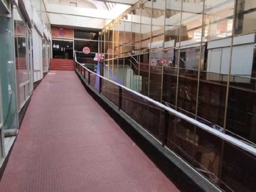 Arriendo Mensual / Local Comercial / Santiago