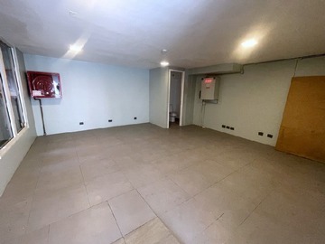 Arriendo Mensual / Local Comercial / Santiago