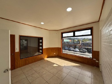 Arriendo Mensual / Local Comercial / Villarrica