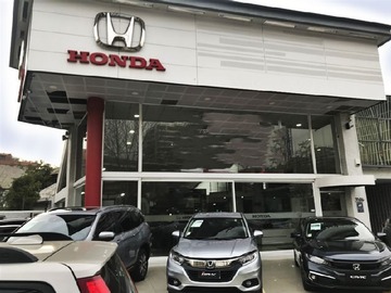 Arriendo Mensual / Local Comercial / Vitacura