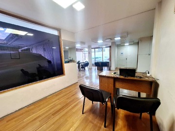 Arriendo Mensual / Local Comercial / Vitacura