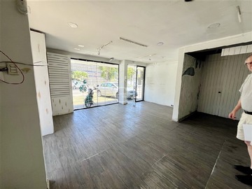 Arriendo Mensual / Local Comercial / Vitacura