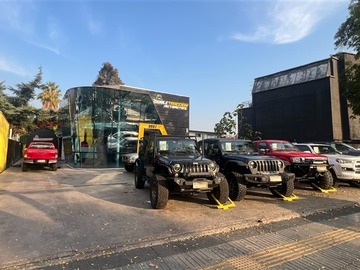 Arriendo Mensual / Local Comercial / Vitacura