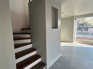 Arriendo Mensual / Local Comercial / Vitacura
